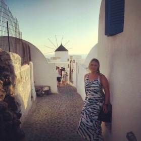 Blending in with my surroundings for the infamous sunset in Oia, Santorini